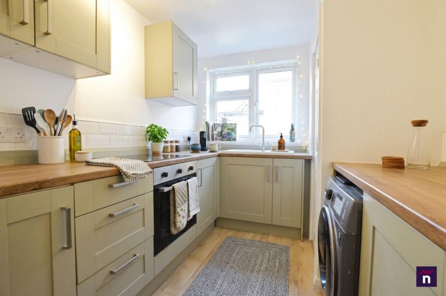 Flat Christopher Place in St Albans