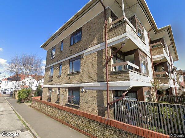 Flat Fulstone Close in Greater London