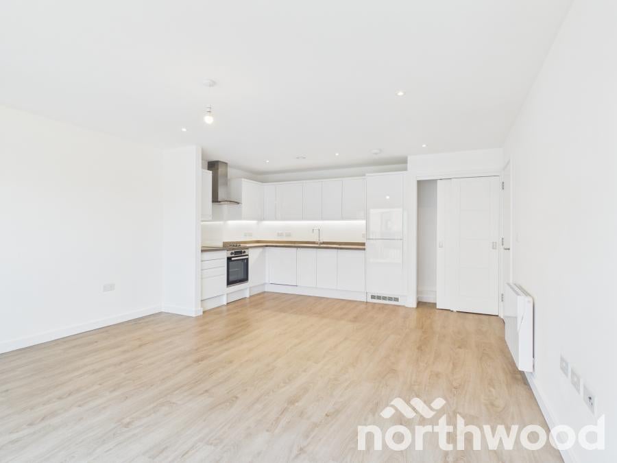 Flat Manorfield in Ashford
