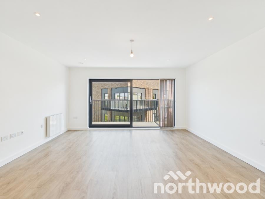 Flat Manorfield in Ashford