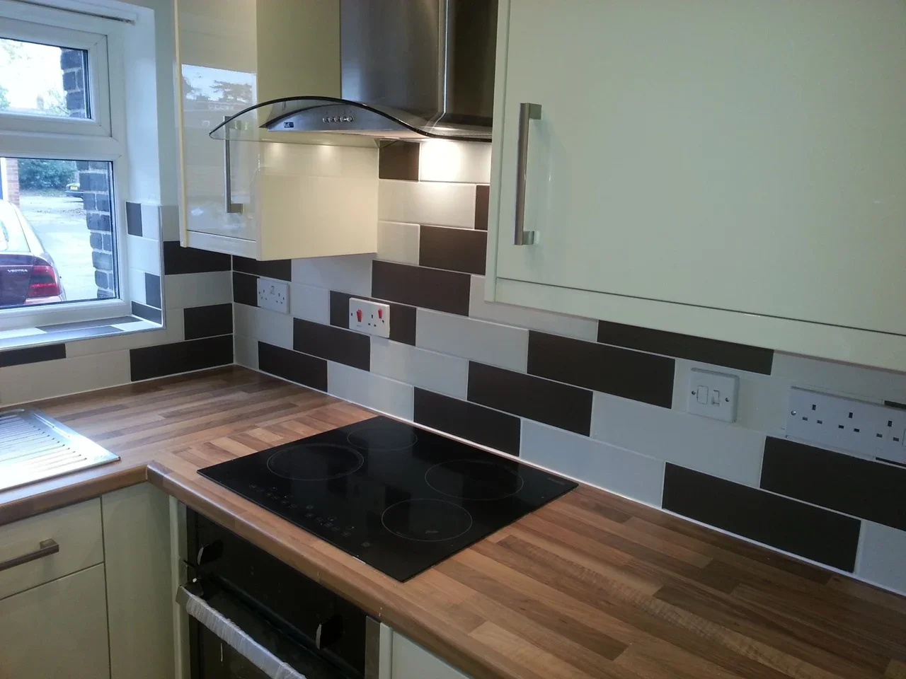 Flat Thames Side in Borough of Spelthorne