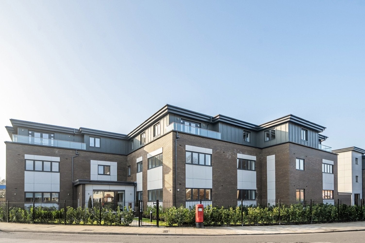 Flat Goddard Road in Greater London