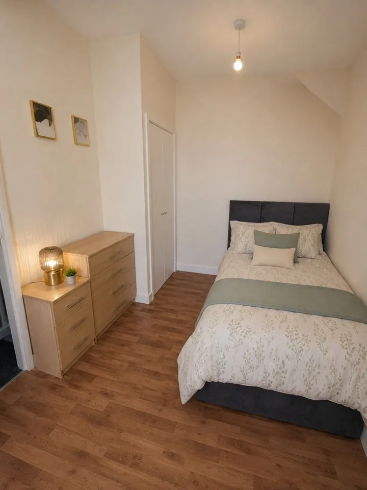 Room Back Mayville Terrace in Leeds