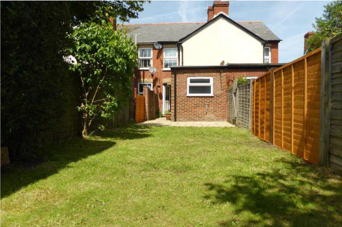 House High View Road in Rushmoor