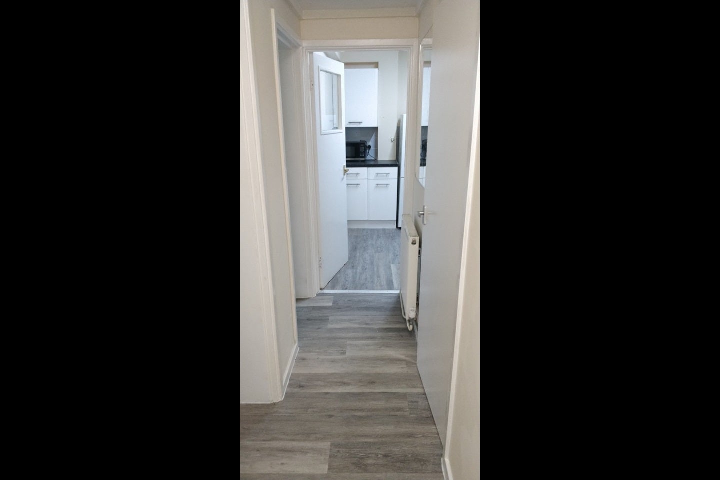 Flat Honeypot Close in Greater London