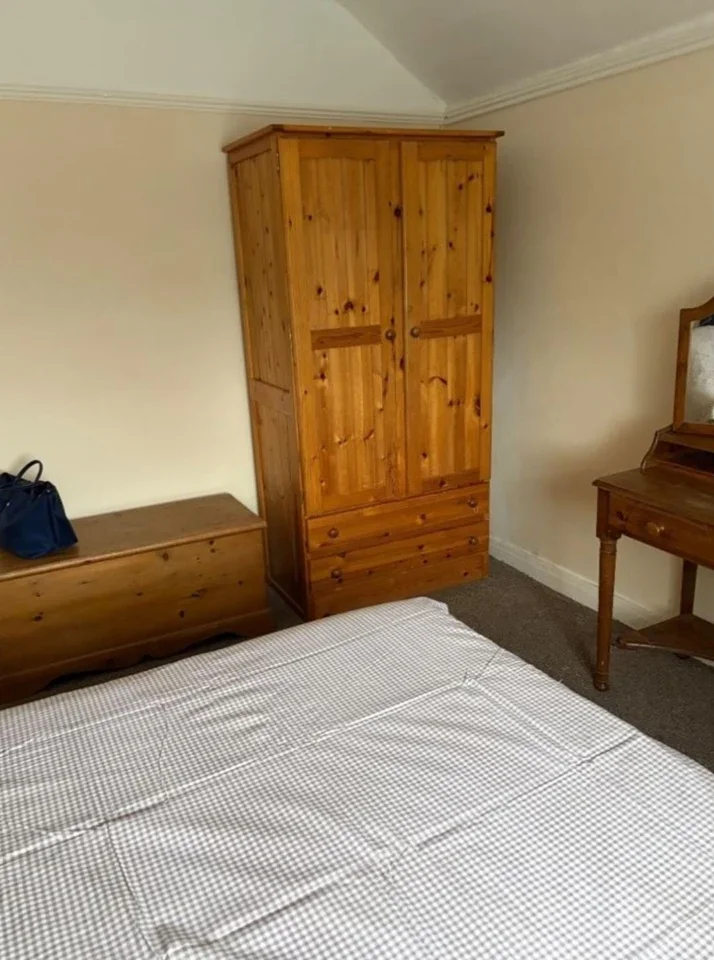 Room Birkbeck Avenue in Greater London