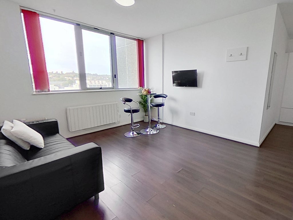 Room Milton Street in Nottingham