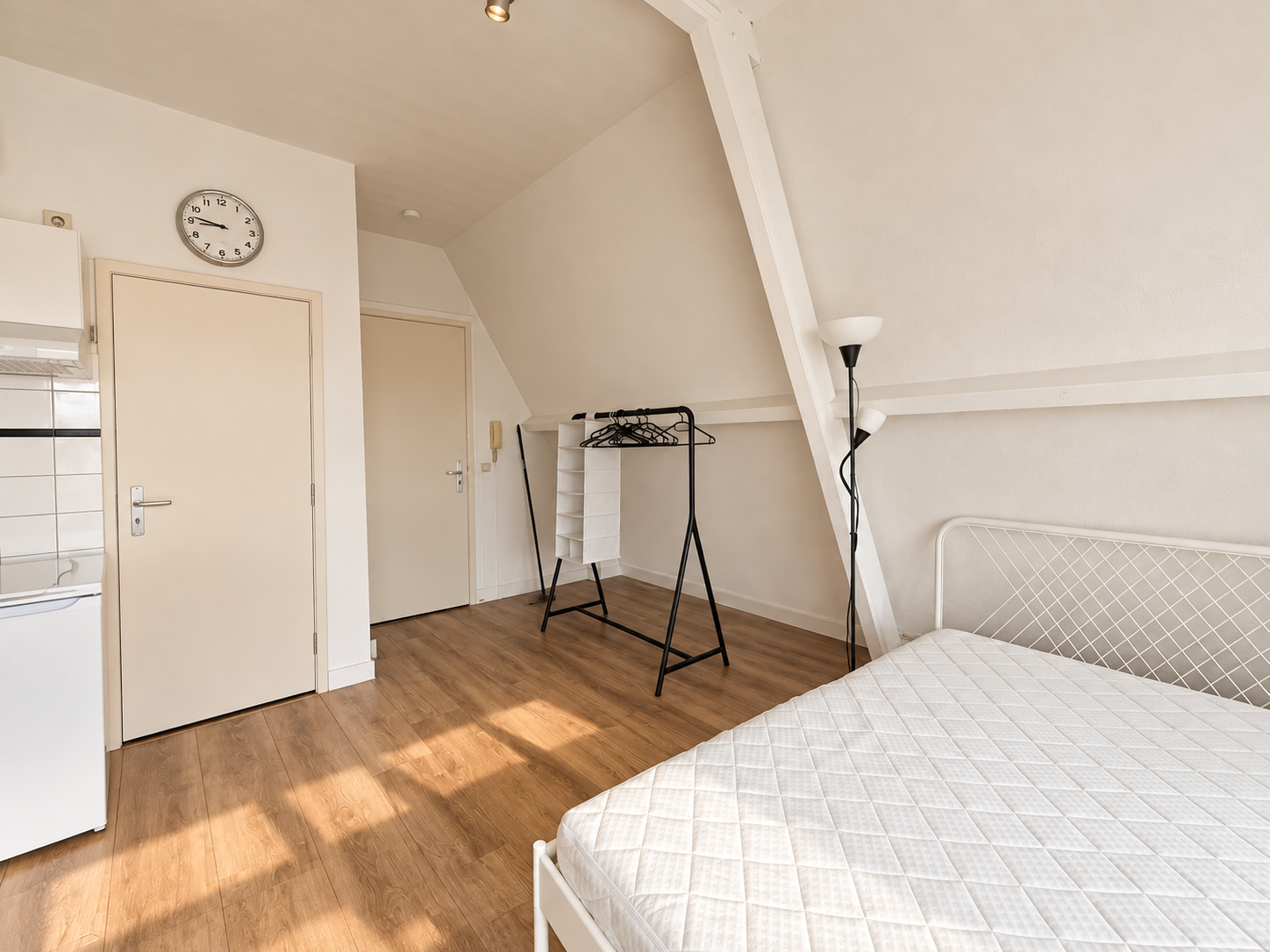 Studio te huur: Weimarstraat 316C, 'S-Gravenhage