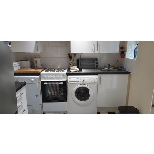 Flat Killyon Terrace in London