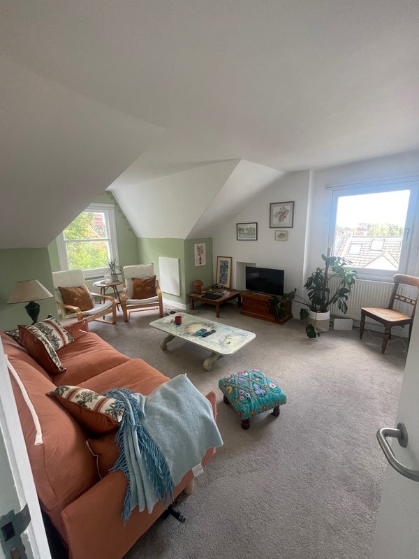 Room Hitherfield Road in Greater London