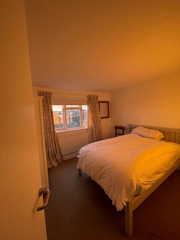 Room Hitherfield Road in Greater London