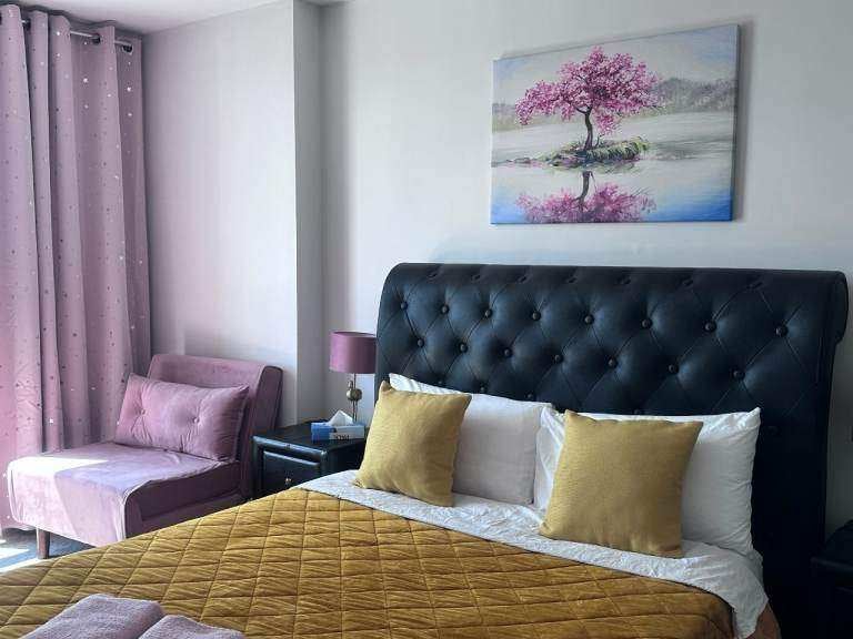 Flat The Hyde in Greater London
