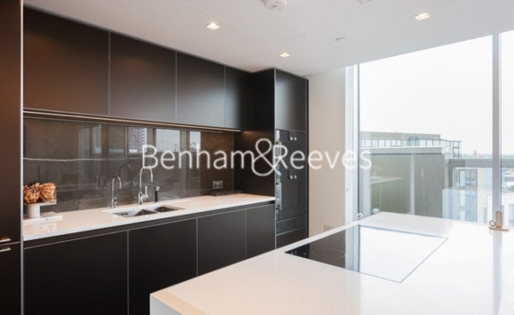 Flat Lillie Square in Greater London