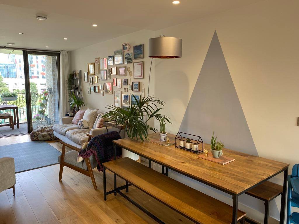 Flat Caithness Walk in Greater London