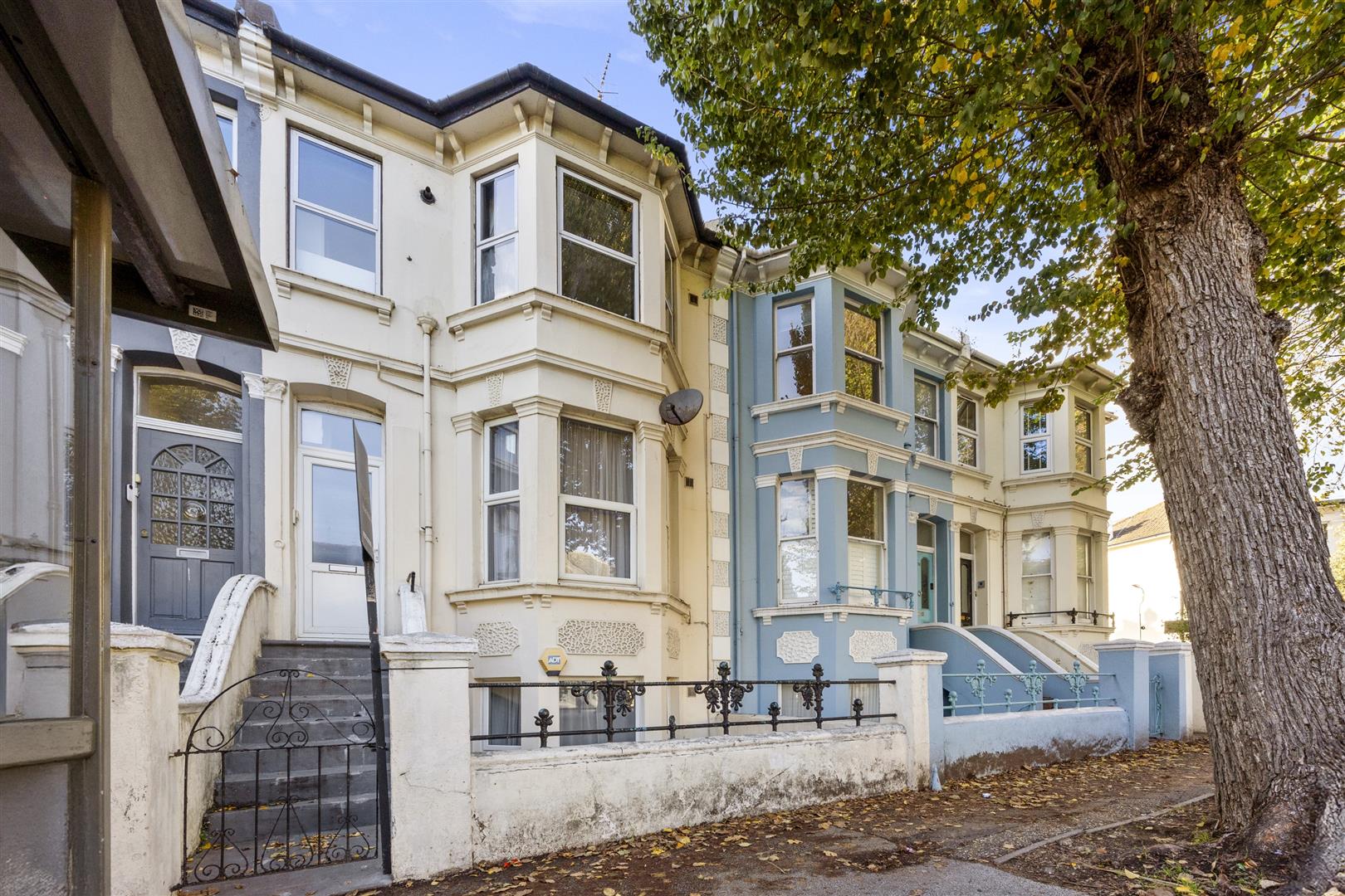 Flat Sackville Road in Portslade by Sea