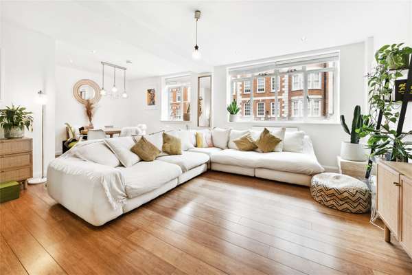 Flat Marylebone High Street in City of Westminster