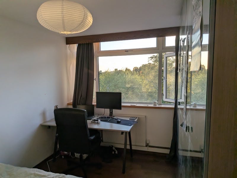 Room Rowstock Gardens in Greater London