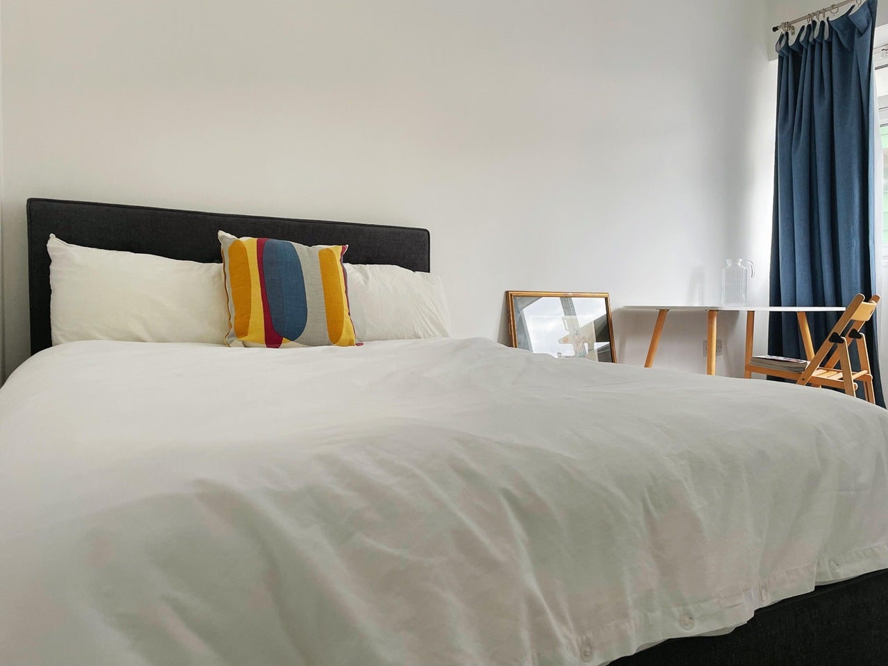 Flat Mellish Street in Greater London