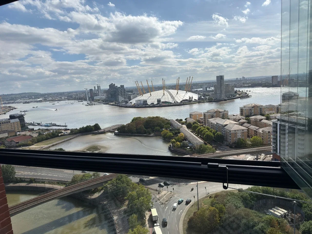 Flat Silvocea Way in Greater London