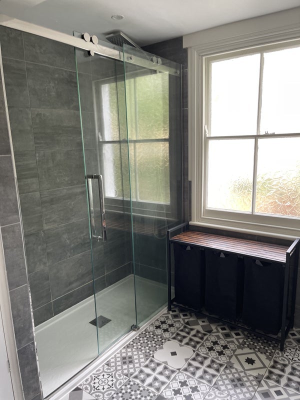 Room Ellesmere Road in Greater London