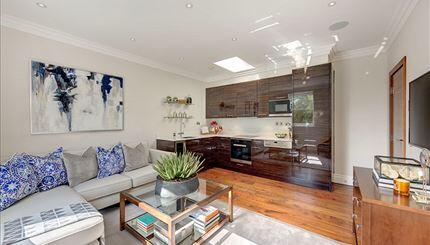Flat Kensington Gardens Square in City of Westminster