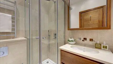 Flat Kensington Gardens Square in City of Westminster