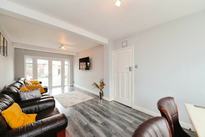 Room Marcot Road in Metropolitan Borough of Solihull