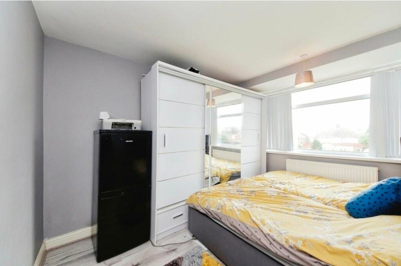 Room Marcot Road in Metropolitan Borough of Solihull