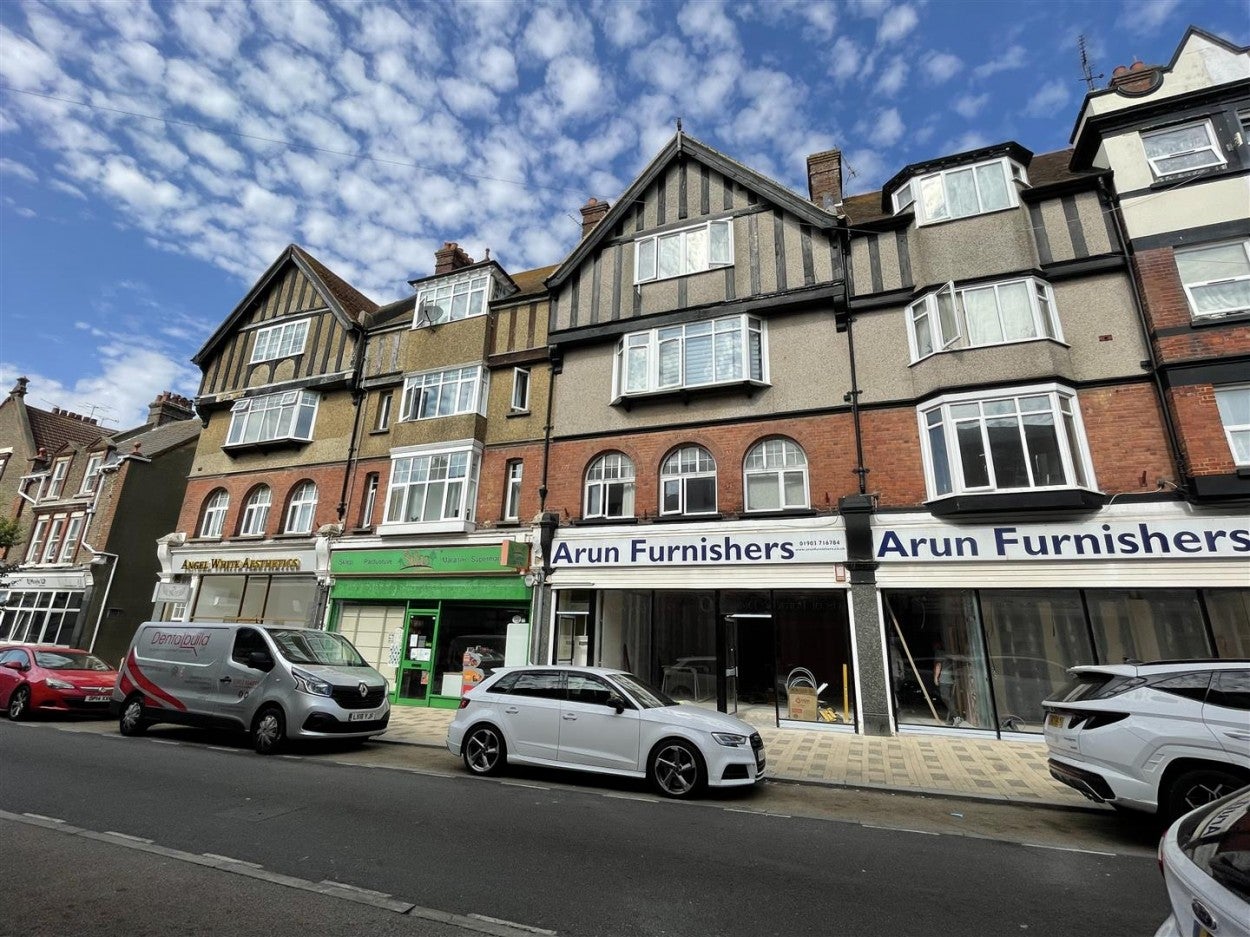 Flat Bayford Road in Arun