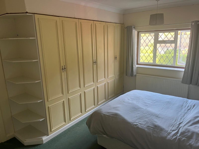 Room Barrow Road in Bournemouth