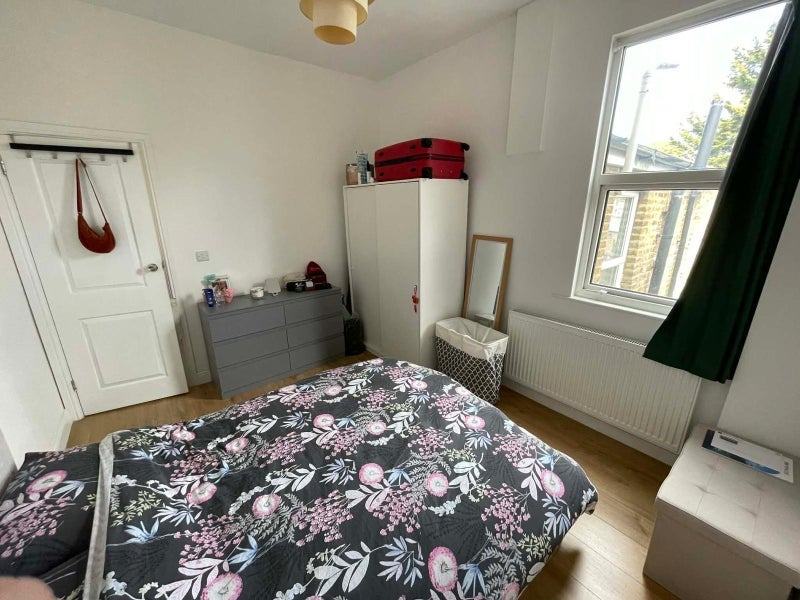 Room Uxbridge Road in Greater London