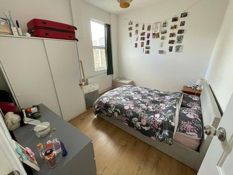 Room Uxbridge Road in Greater London