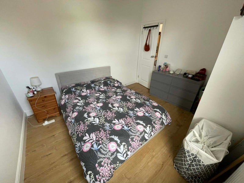 Room Uxbridge Road in Greater London
