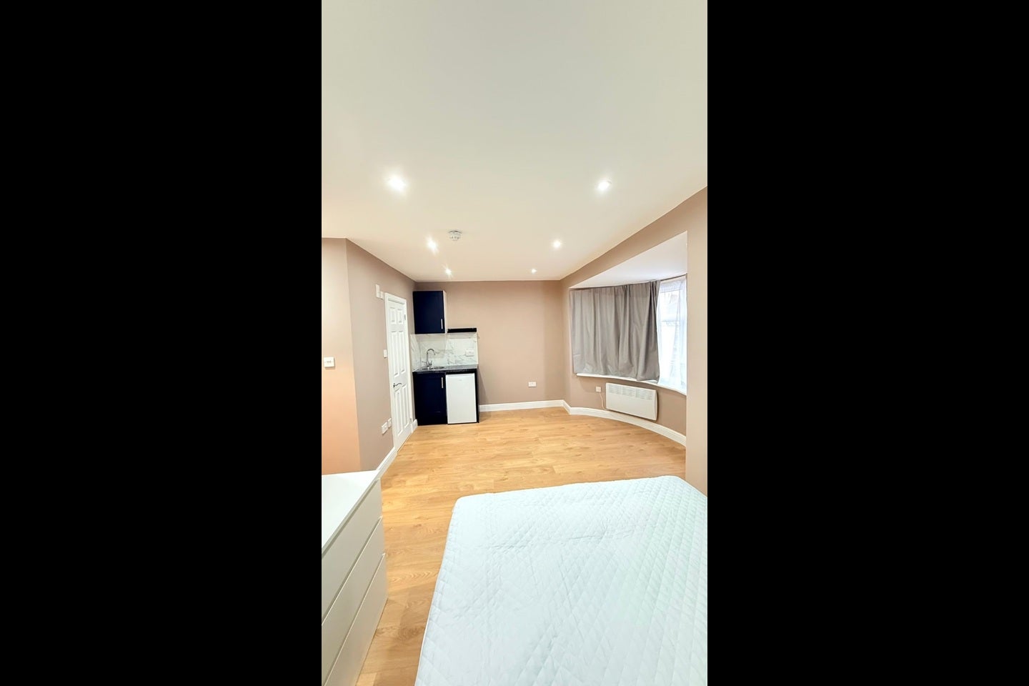 Flat Woodgrange Terrace in Greater London