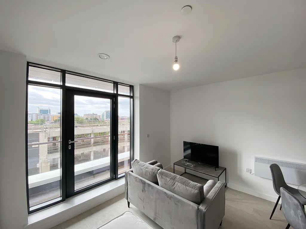 Flat Furness Quay in Salford