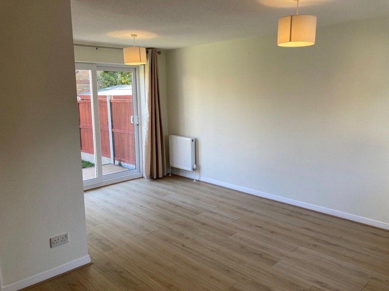 Room Fulmer Road in Greater London