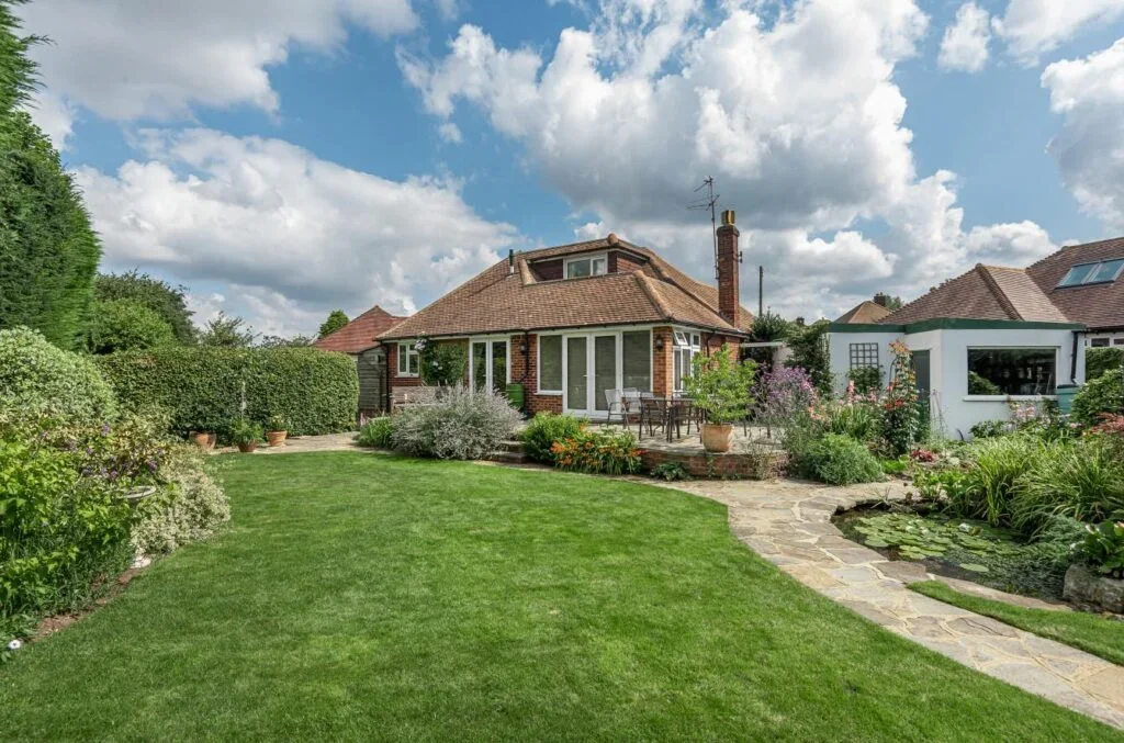 House Cheyham Gardens in Epsom and Ewell
