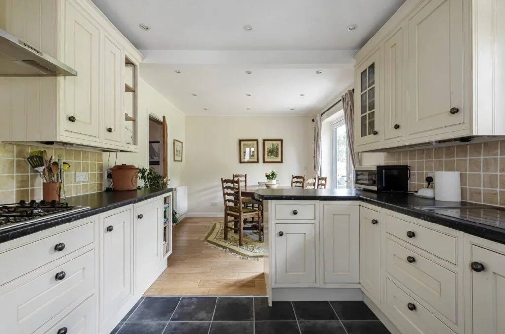 House Cheyham Gardens in Epsom and Ewell