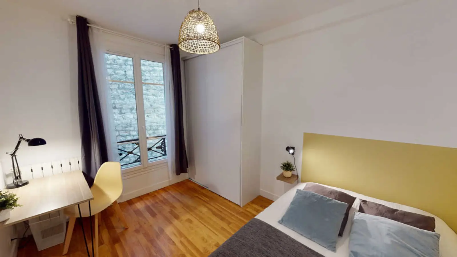 Chambre Place des Ternes à Paris