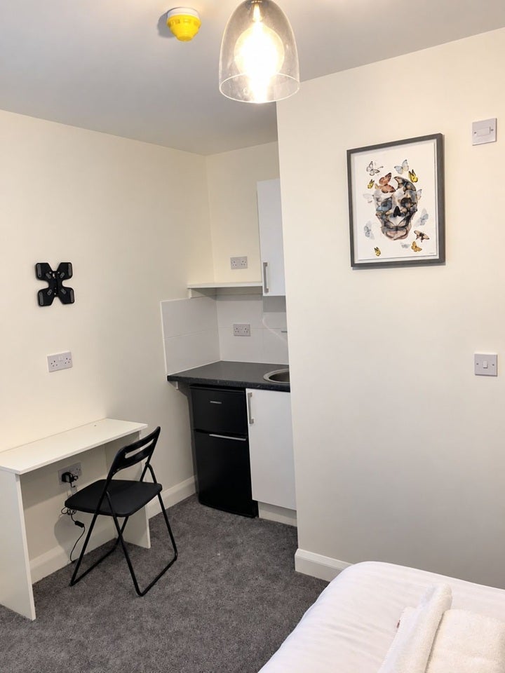 Room Tokyngton Avenue in Greater London