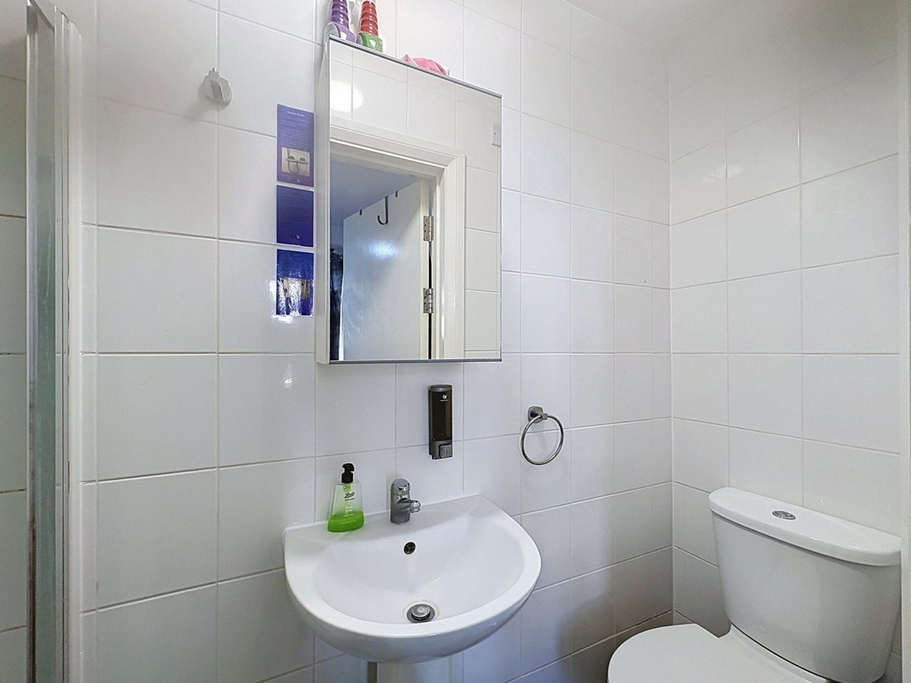 Room Tokyngton Avenue in Greater London