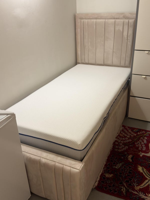 Room Baker Street in City of Westminster