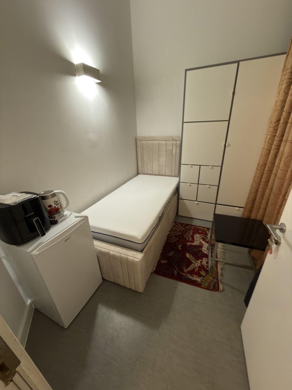 Room Baker Street in City of Westminster