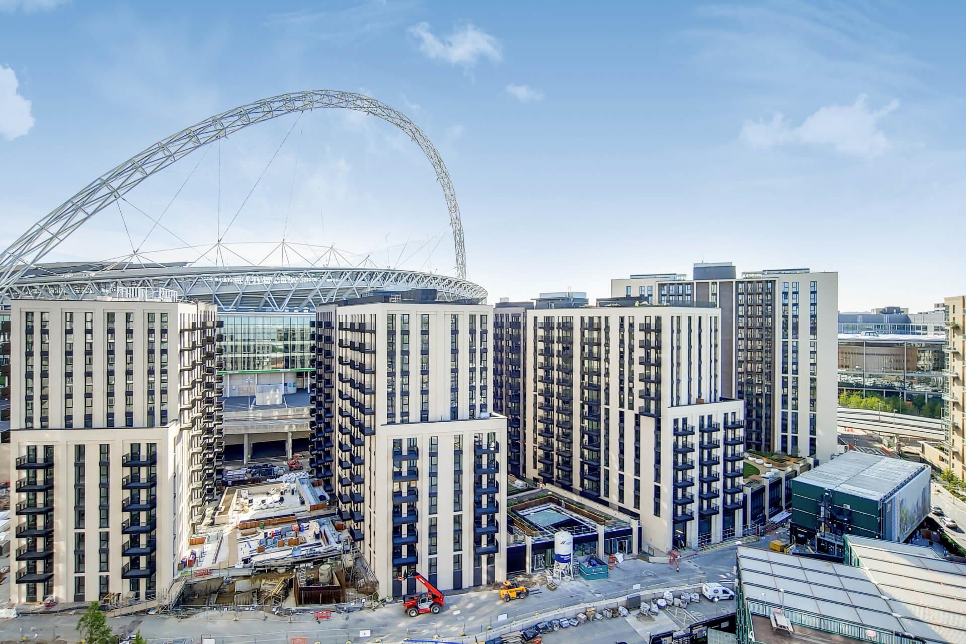 Flat Weaver Walk in Greater London