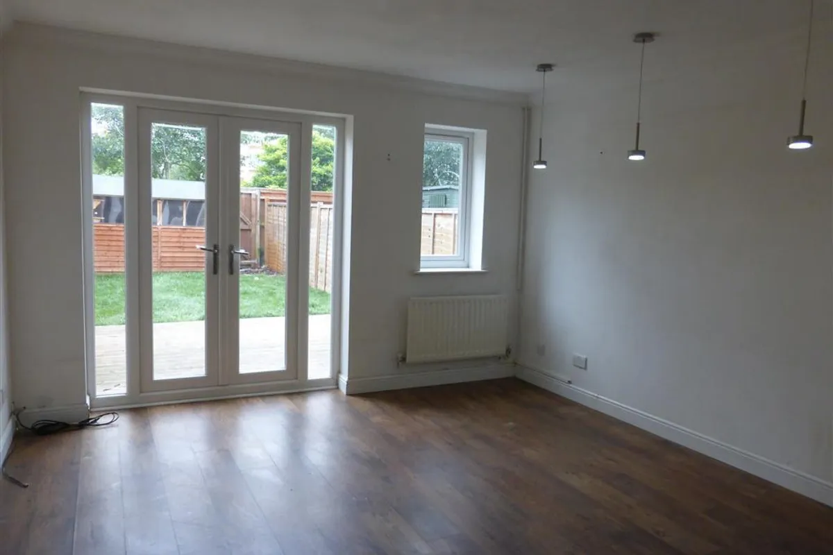 House Carnation Way in Aylesbury