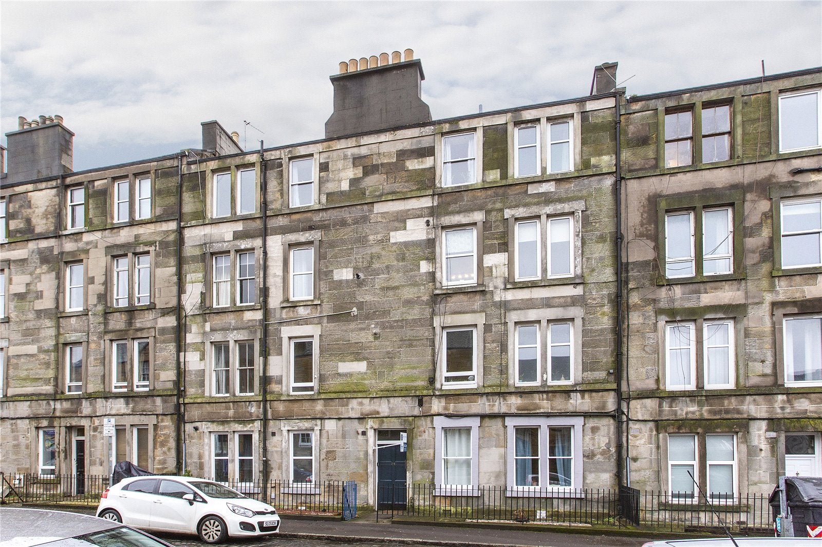 Flat Springwell Place in City of Edinburgh