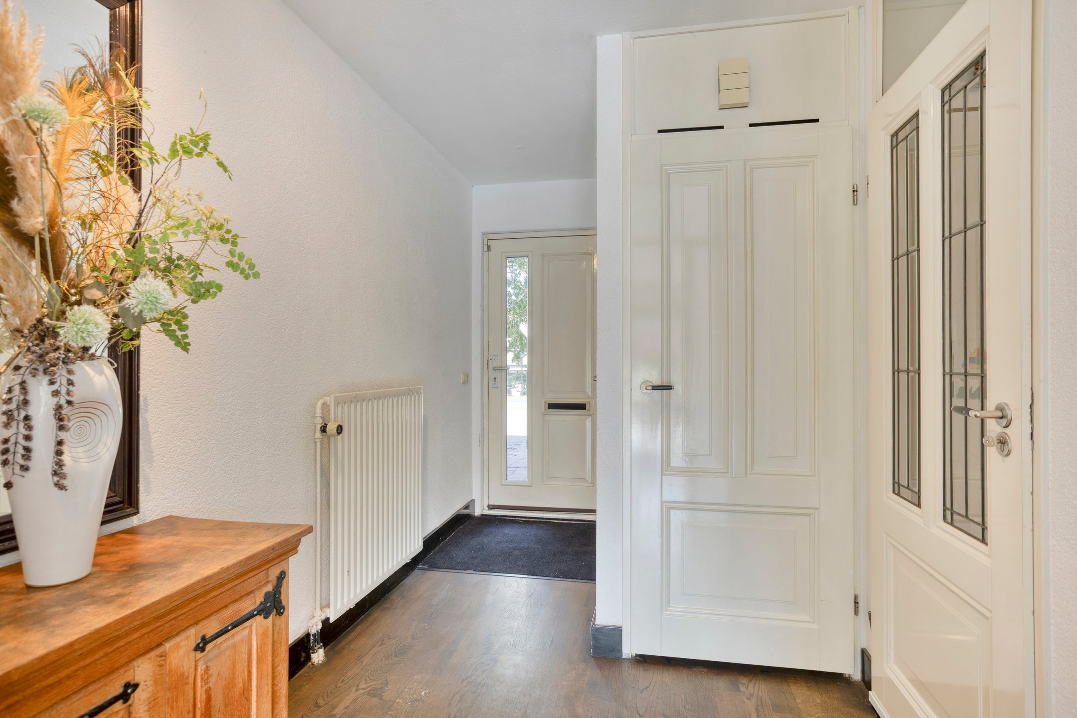 Tussenwoning te koop: Victoria Regiastraat 10, Almere
