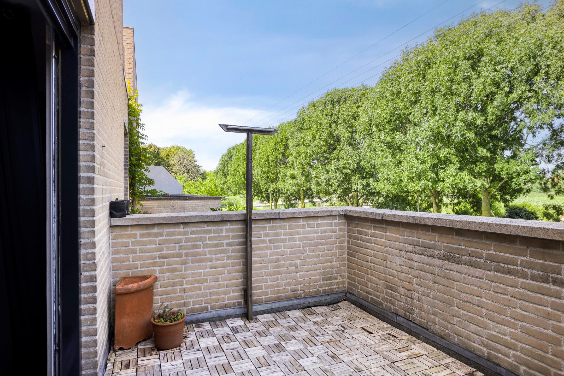 Tussenwoning te koop: Victoria Regiastraat 10, Almere