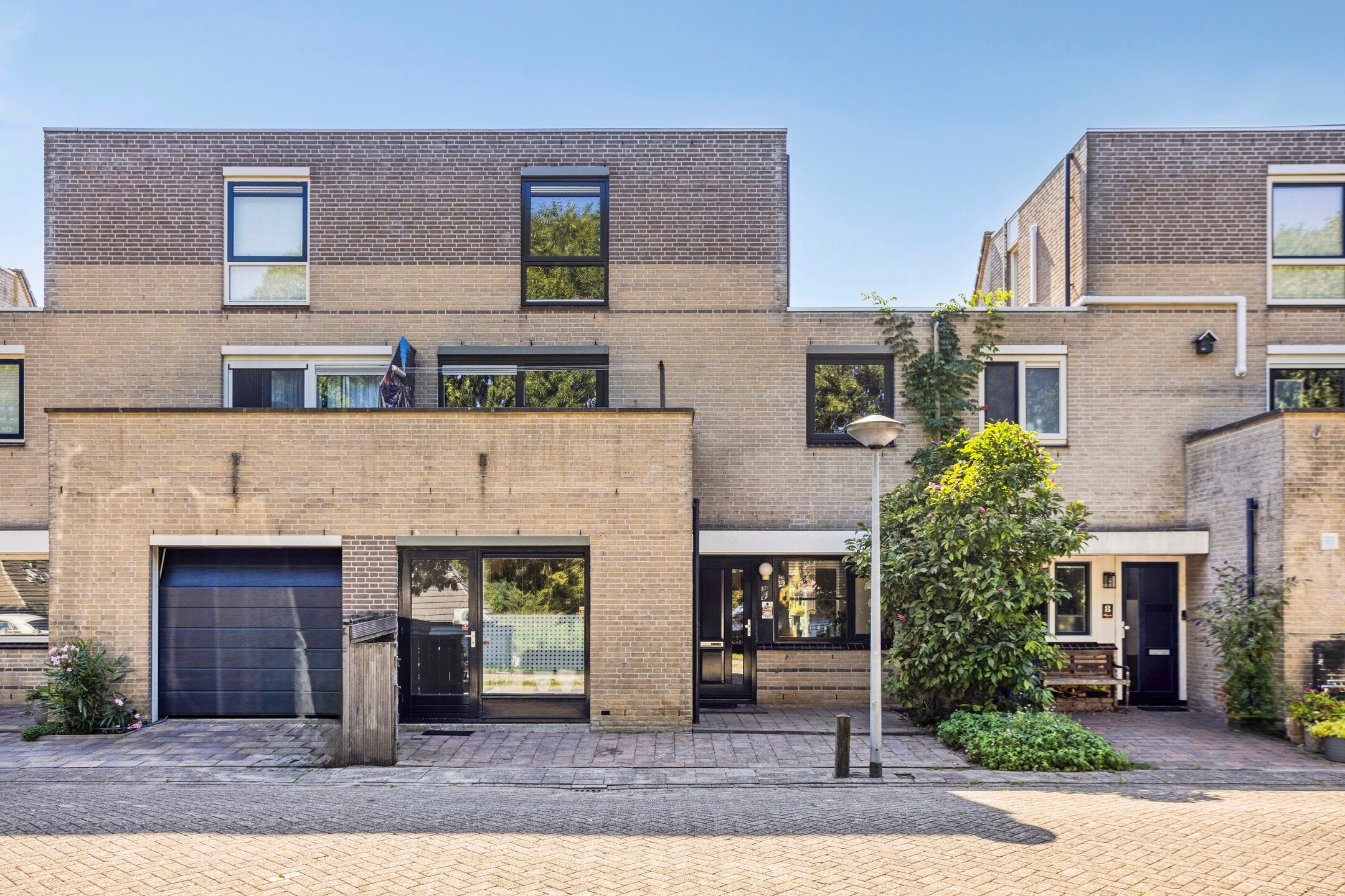 Huis Victoria Regiastraat 10 in Almere