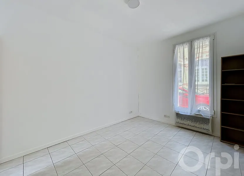 Flat Rue Raspail in Maisons-Alfort